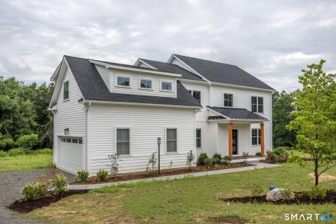 4 Vona Way Newtown CT 06470