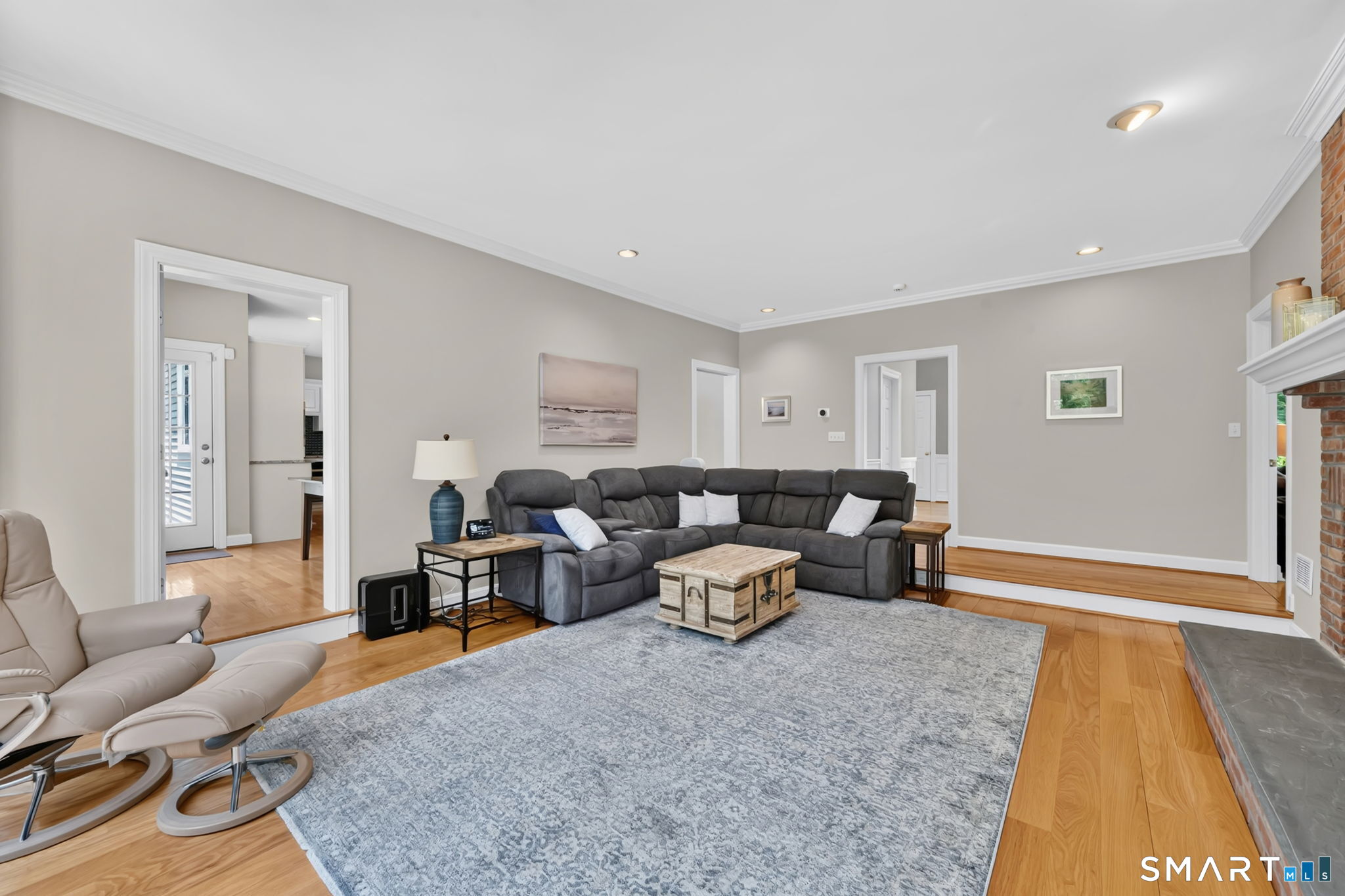 11 Whitman Pond Road Simsbury CT 06070