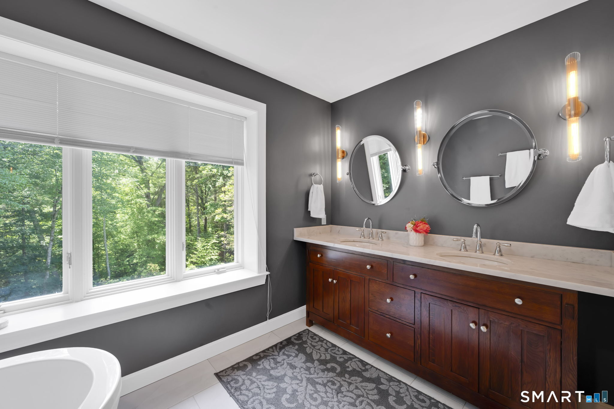 11 Whitman Pond Road Simsbury CT 06070