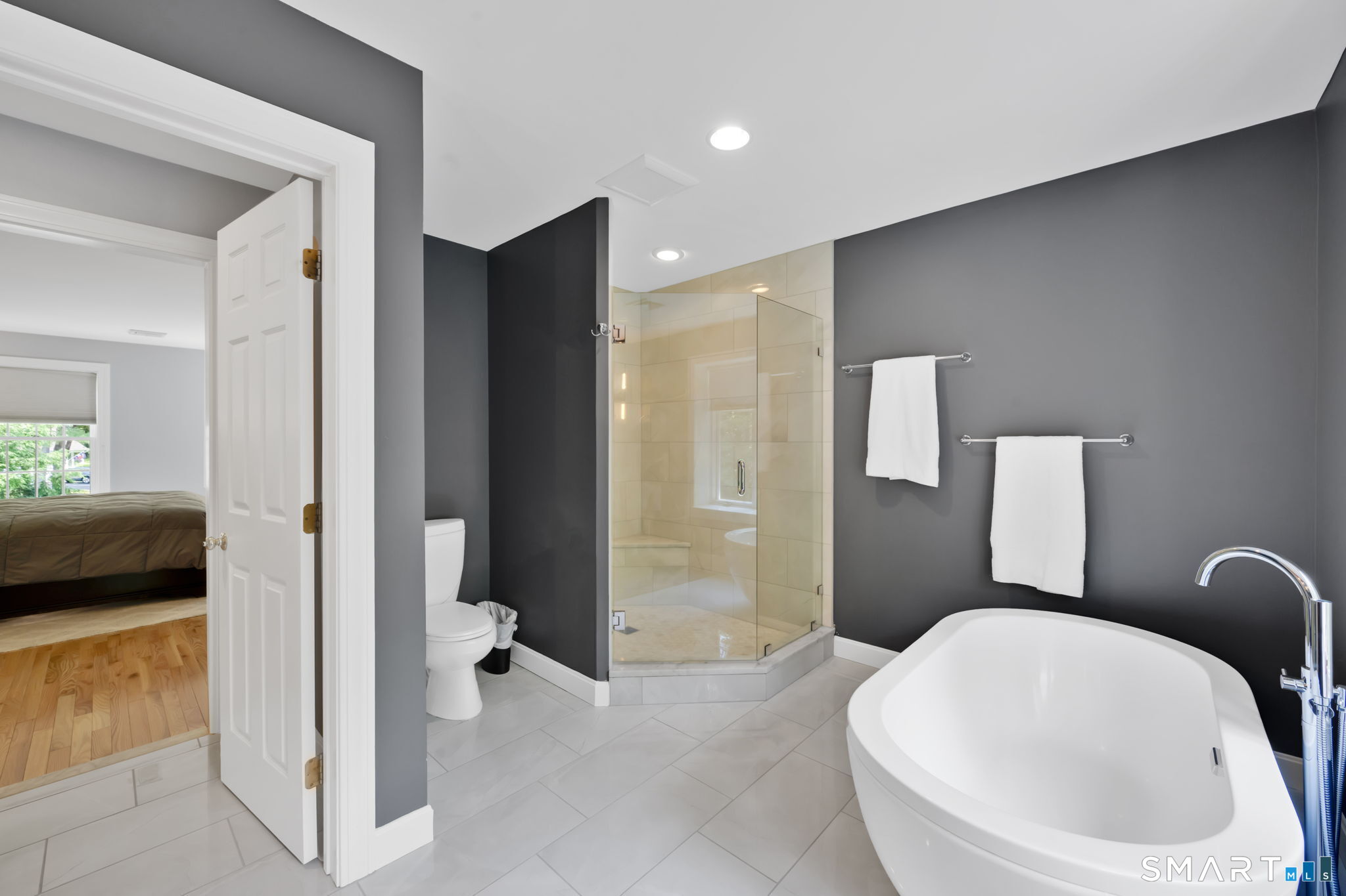 11 Whitman Pond Road Simsbury CT 06070