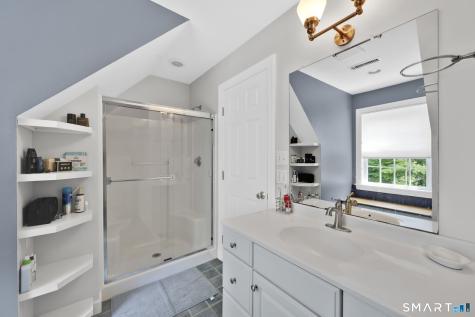 11 Whitman Pond Road Simsbury CT 06070