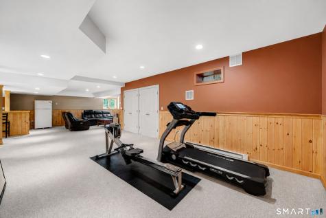 11 Whitman Pond Road Simsbury CT 06070