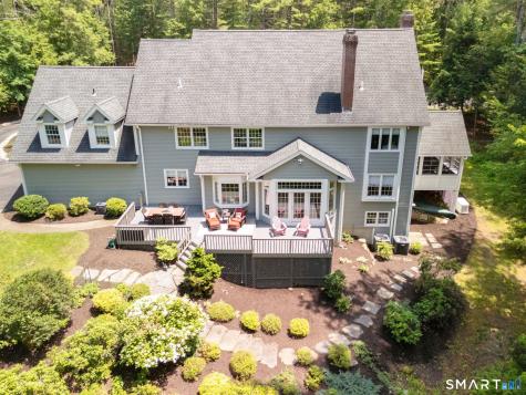 11 Whitman Pond Road Simsbury CT 06070