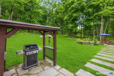 235 Newtown Turnpike Weston CT 06883