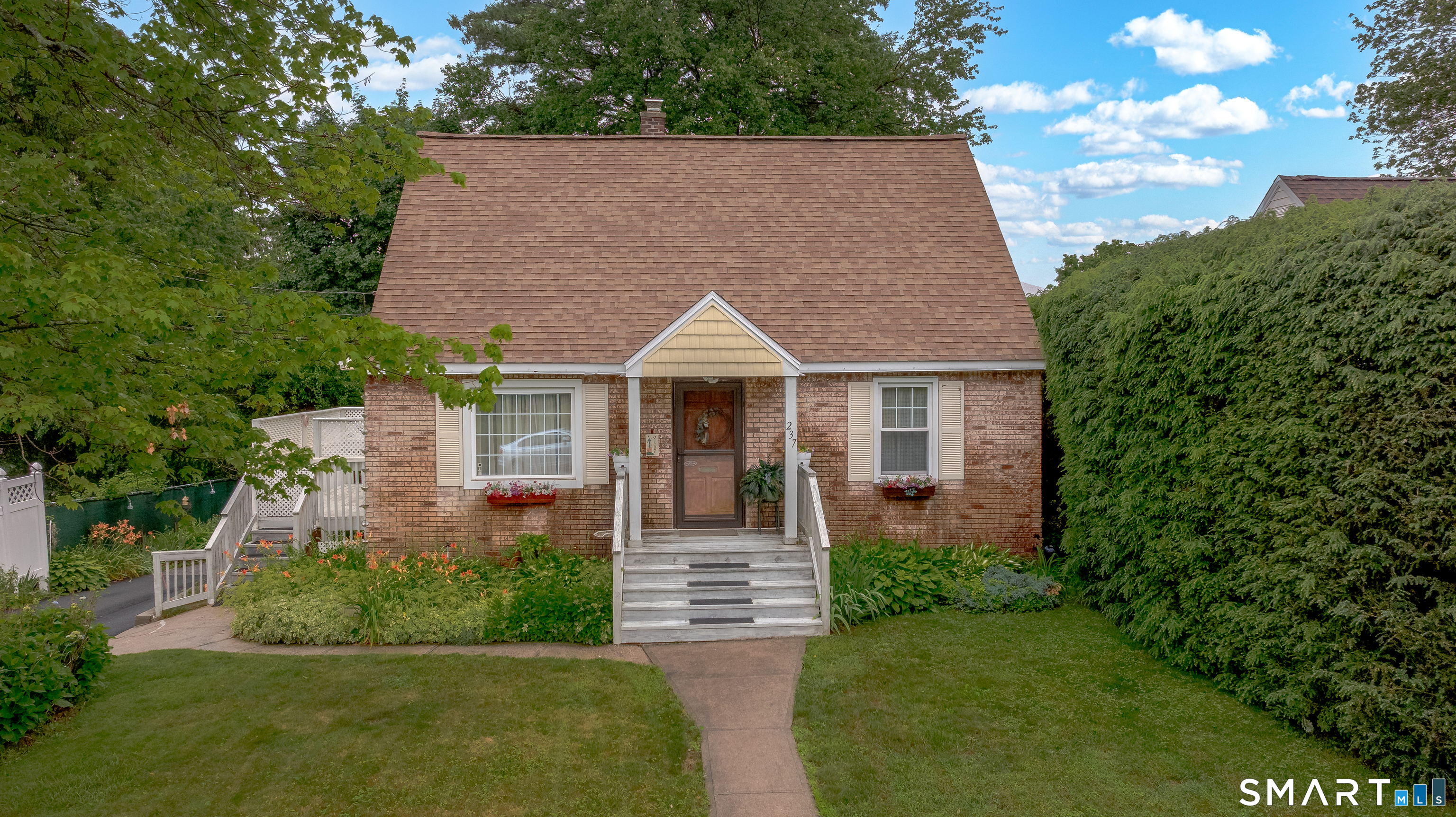 237 Alexander Avenue Waterbury CT 06705