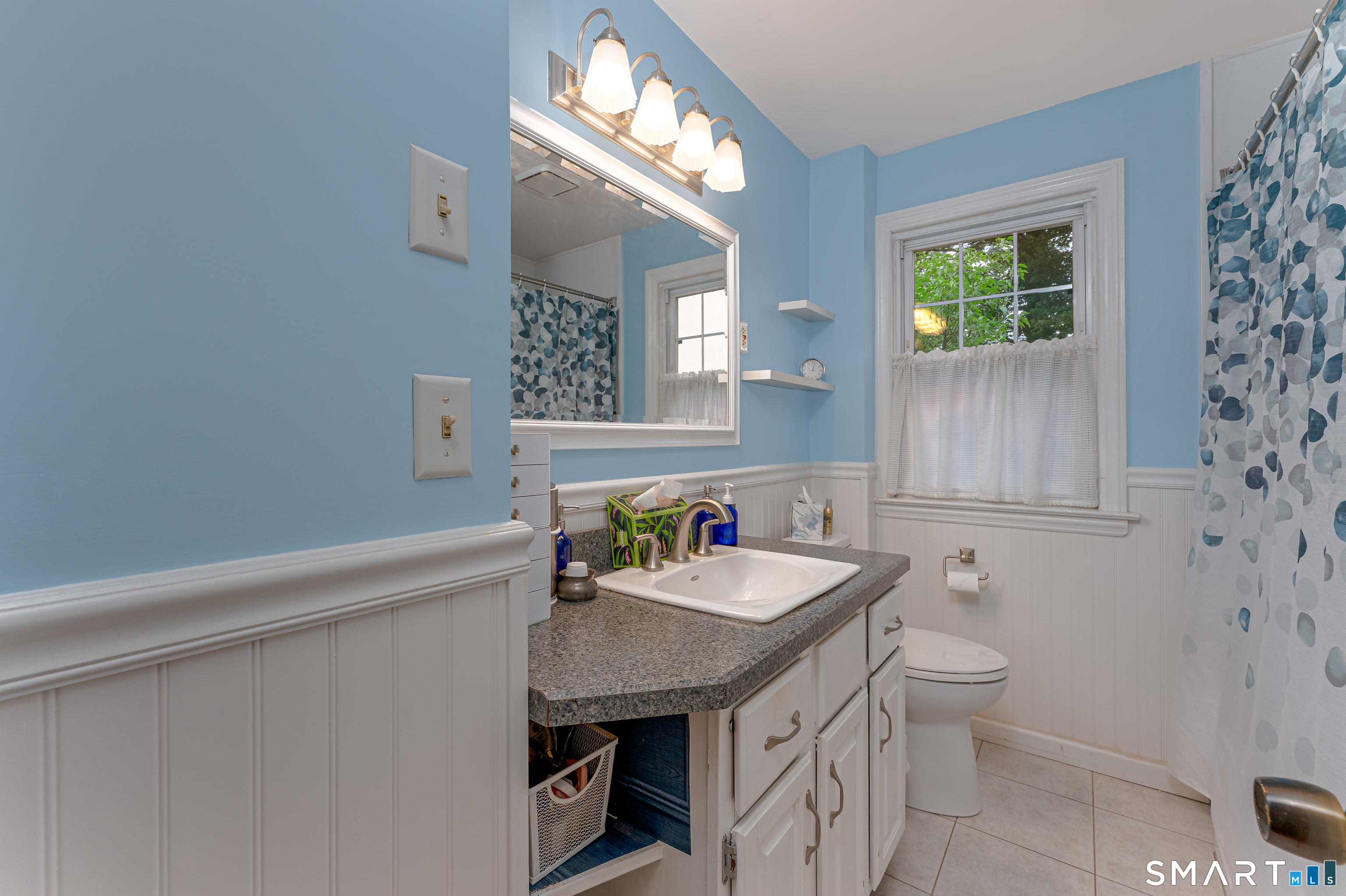 237 Alexander Avenue Waterbury CT 06705