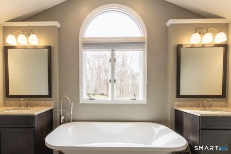 16 Shadowood Lane Trumbull CT 06611