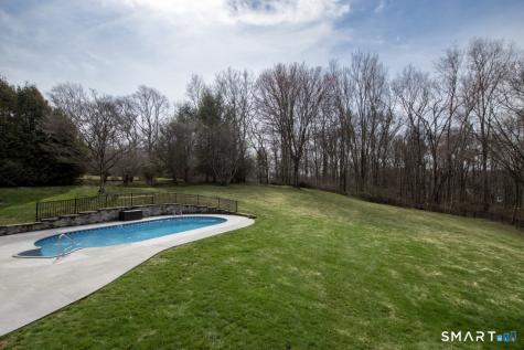 16 Shadowood Lane Trumbull CT 06611