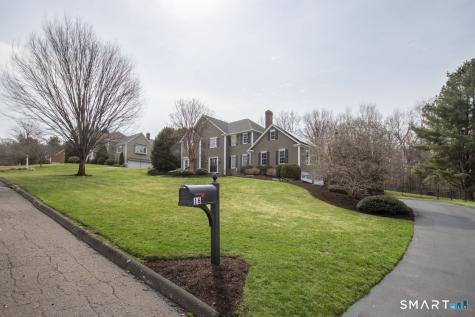 16 Shadowood Lane Trumbull CT 06611
