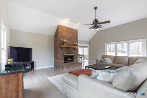 16 Shadowood Lane Trumbull CT 06611