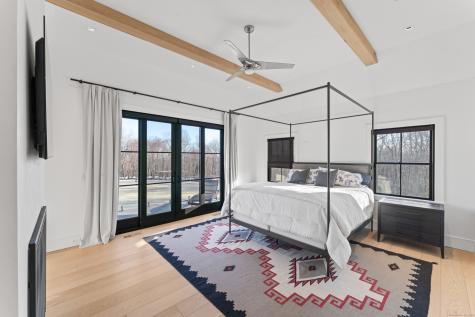 22 Serene Way Newtown CT 06470