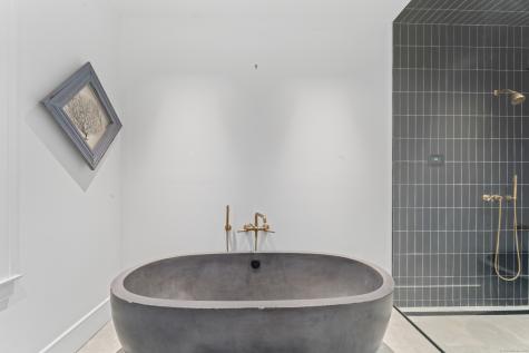 22 Serene Way Newtown CT 06470