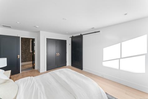 22 Serene Way Newtown CT 06470
