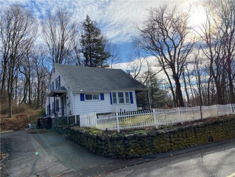 213 Wooster Street Naugatuck CT 06770