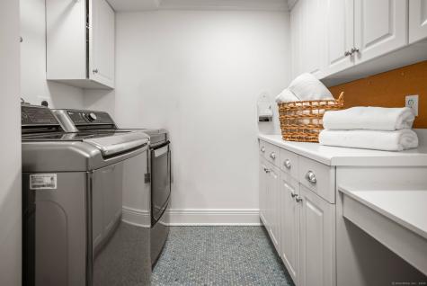 88 Overhill Road Fairfield CT 06824