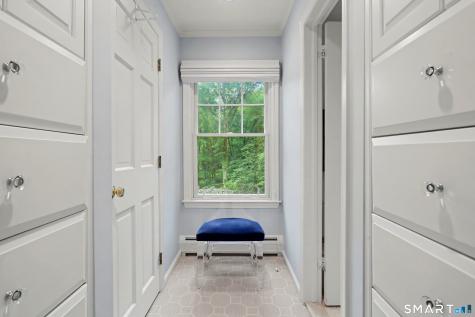 108 Logan Road New Canaan CT 06840