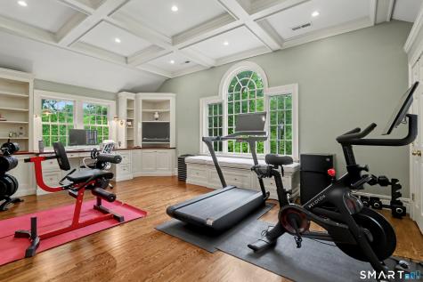 108 Logan Road New Canaan CT 06840