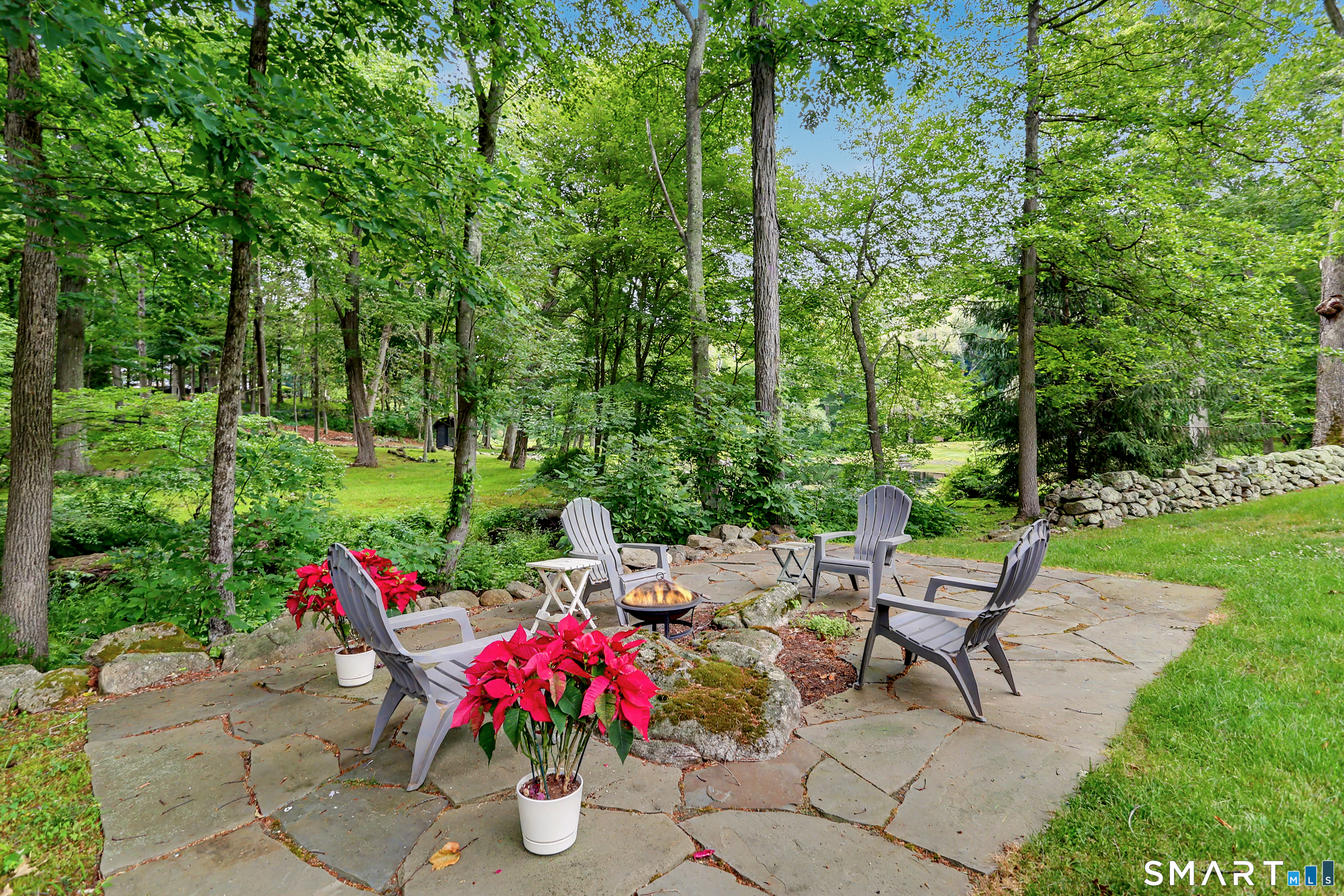 108 Logan Road New Canaan CT 06840