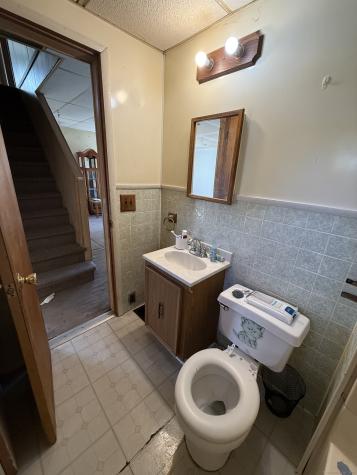 62 Benham Avenue Waterford CT 06375