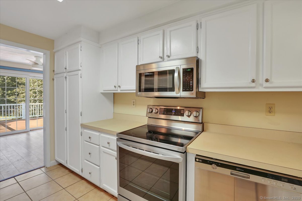 53 Homestead Drive Glastonbury CT 06073