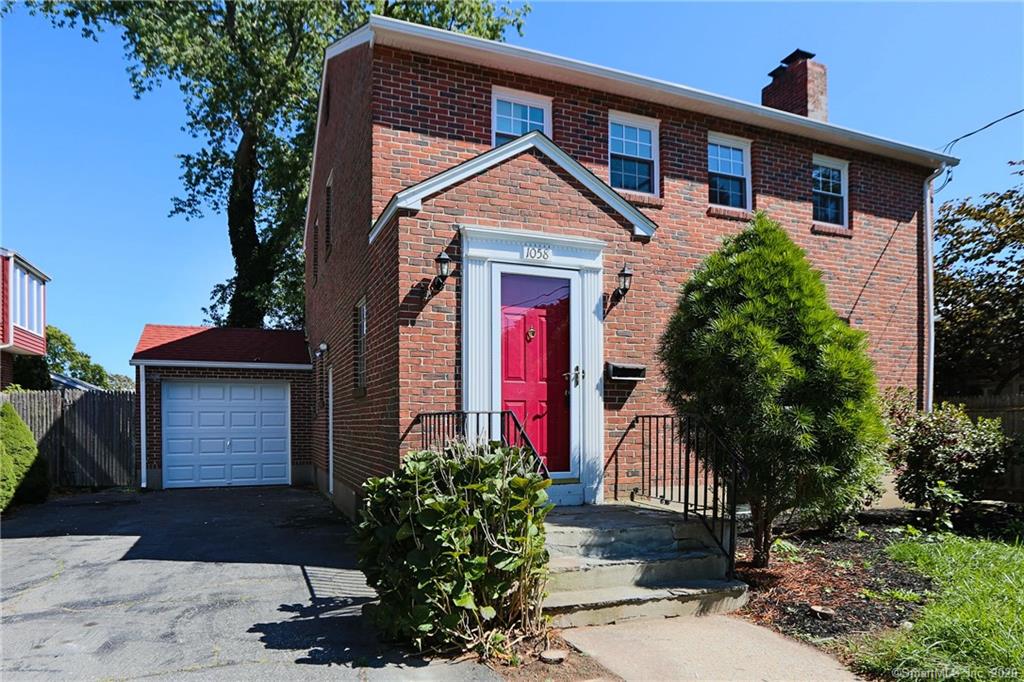 1058 Ocean Avenue New London CT 06320