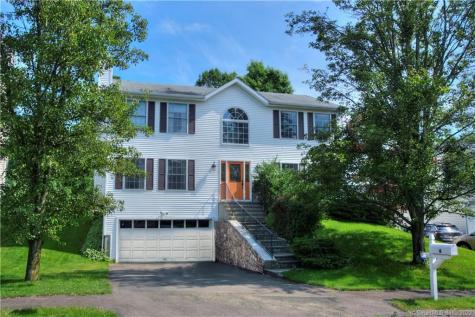 4 Lacey Lane Norwalk CT 06854