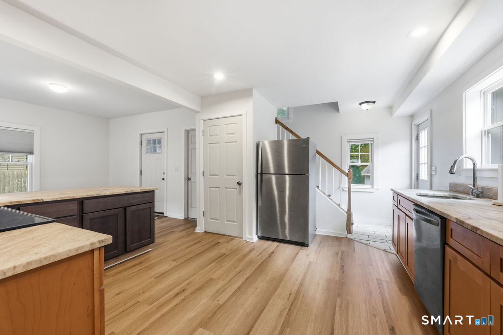 47 Woodland Street Meriden CT 06451