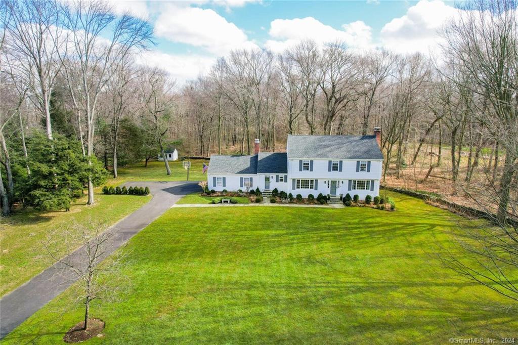 752 Towne House Road Fairfield CT 06824