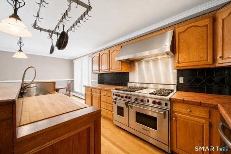 32 Taagan Point Drive Danbury CT 06811