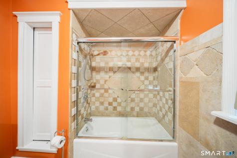 32 Taagan Point Drive Danbury CT 06811