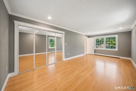 32 Taagan Point Drive Danbury CT 06811
