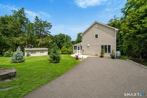 32 Taagan Point Drive Danbury CT 06811