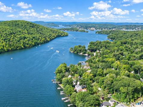 32 Taagan Point Drive Danbury CT 06811
