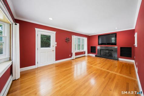 32 Taagan Point Drive Danbury CT 06811