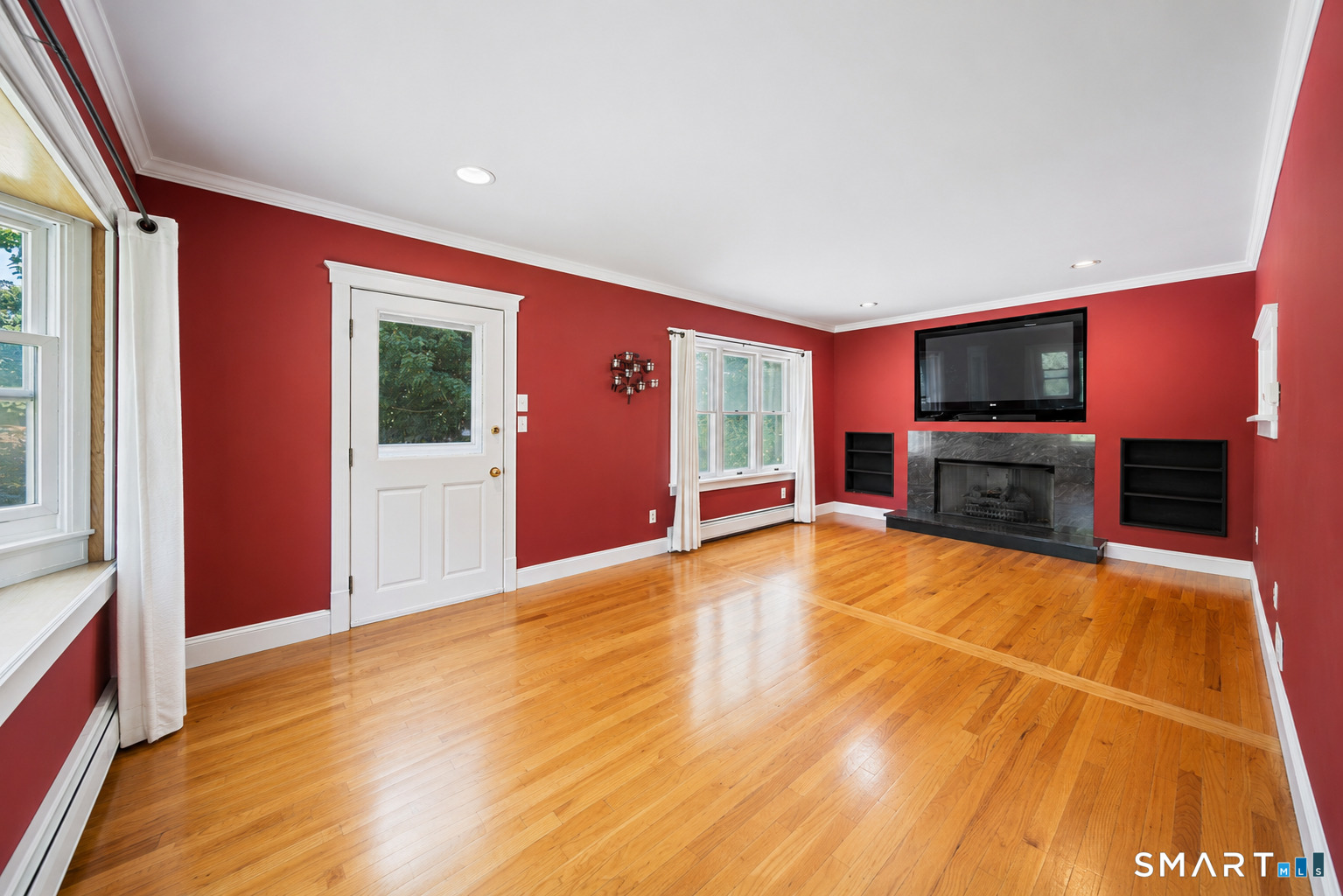 32 Taagan Point Drive Danbury CT 06811