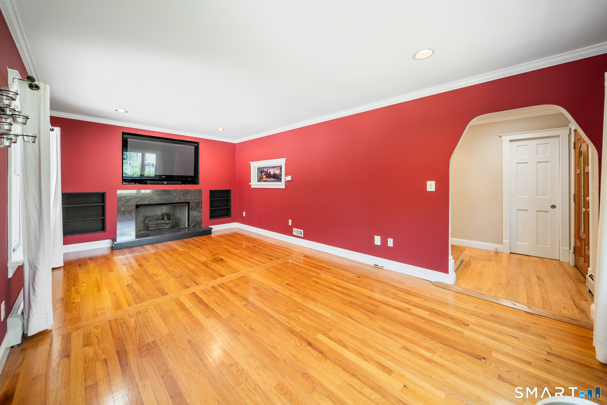 32 Taagan Point Drive Danbury CT 06811