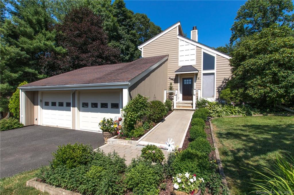 19 Solar Ridge Road Trumbull CT 06611