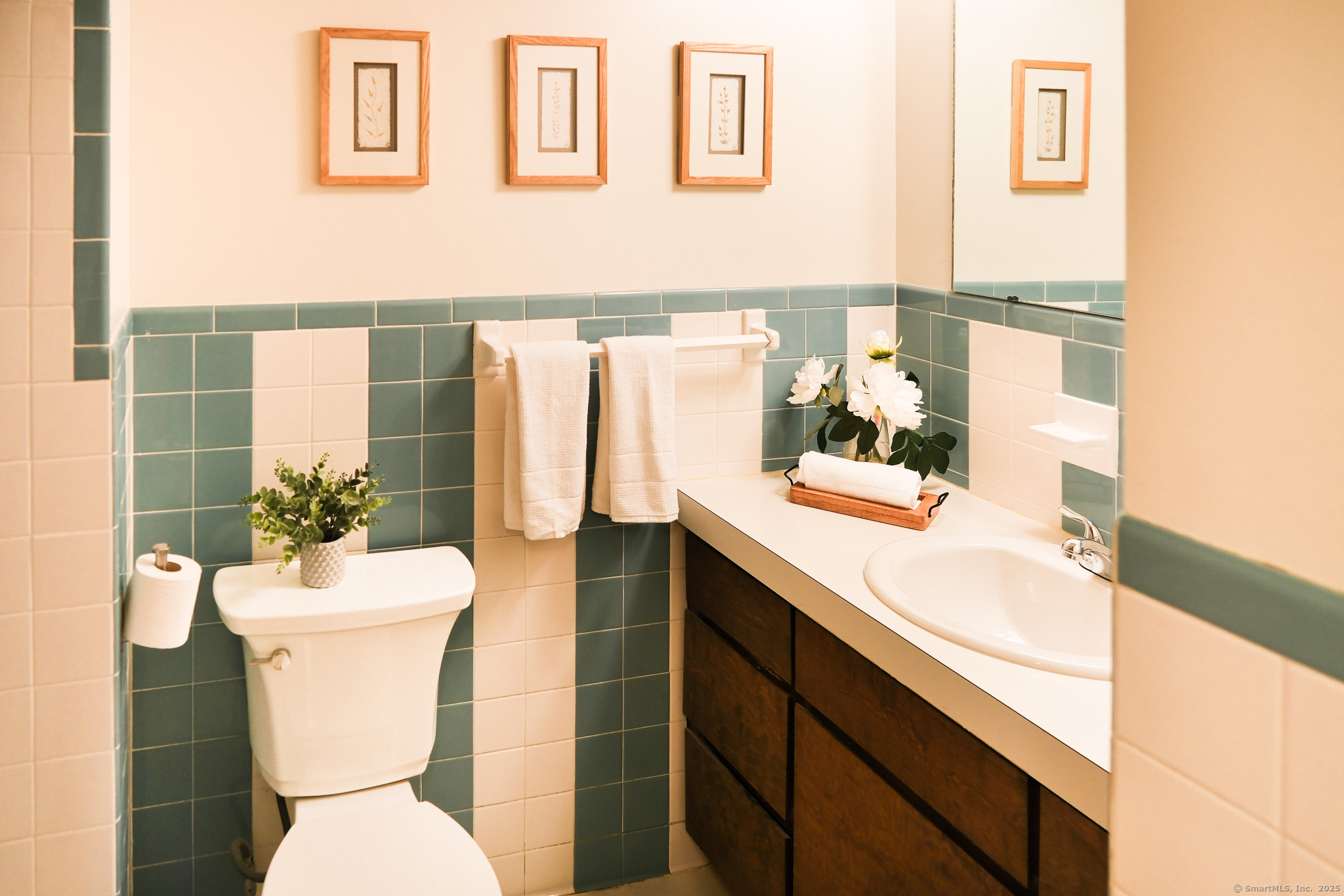 119 Wadhams Road Bloomfield CT 06002