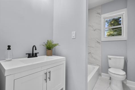 7 Devotion Road Scotland CT 06264