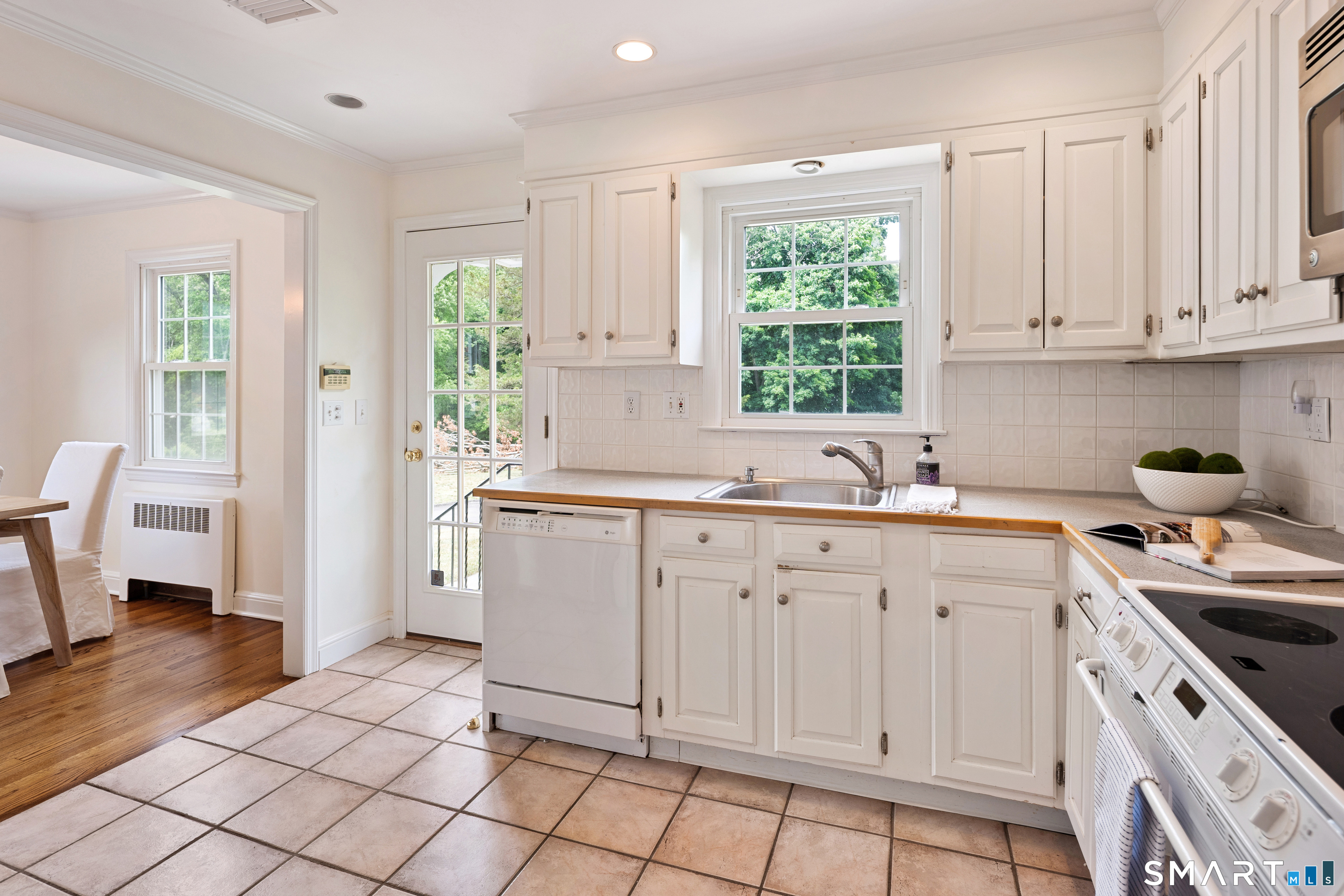 62 Camp Avenue Darien CT 06820