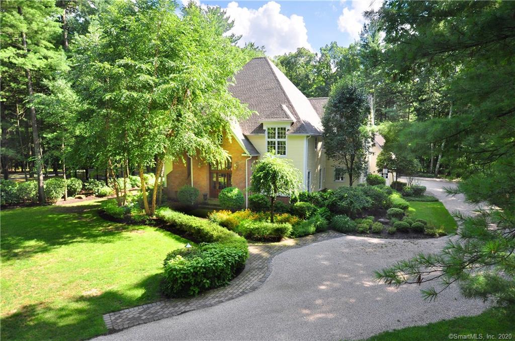 1 Hinchley Wood Farmington CT 06032