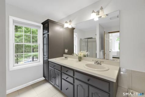 16 Founders Way Monroe CT 06468