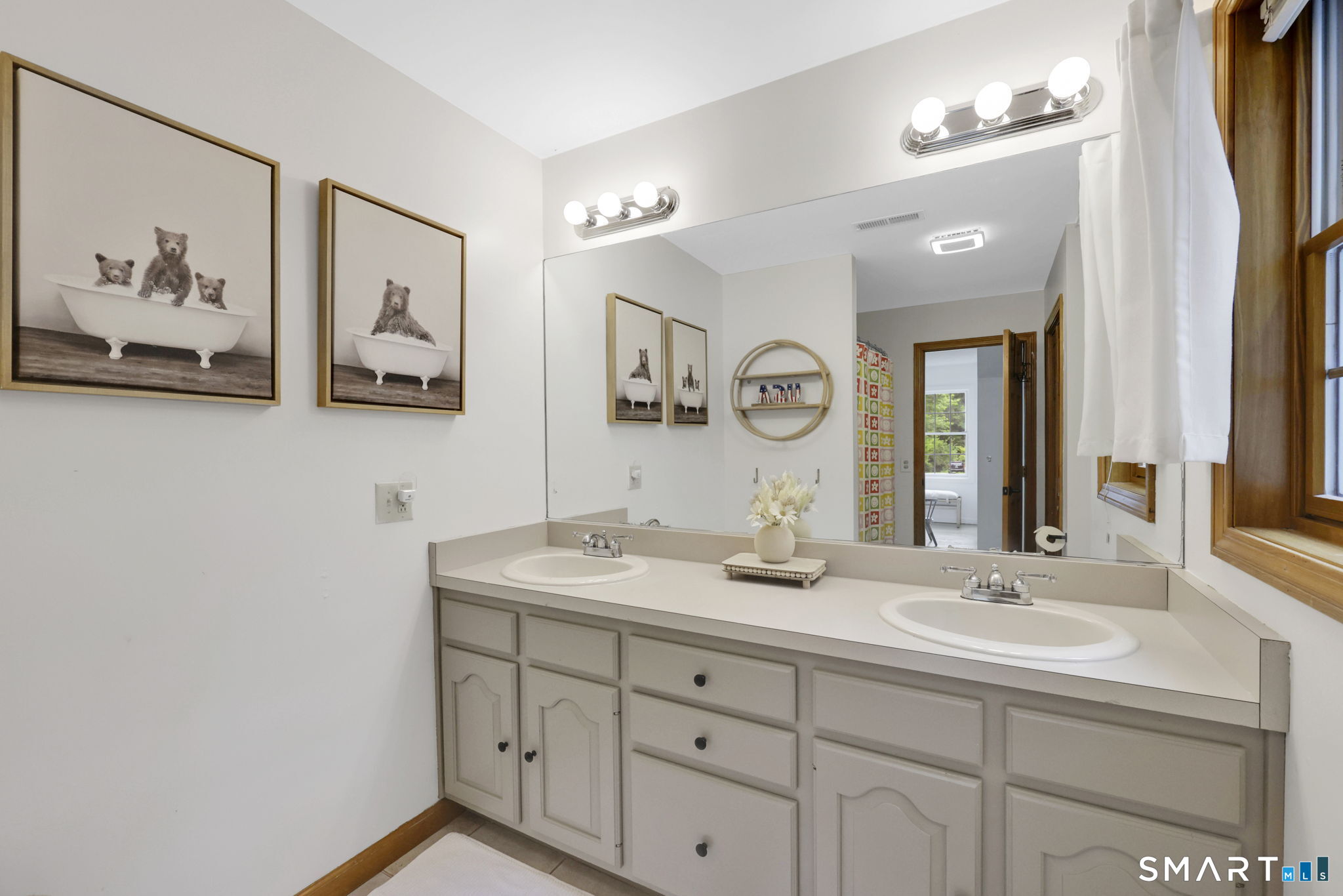 16 Founders Way Monroe CT 06468
