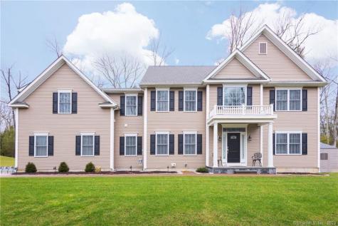 20 Everwood Drive New Milford CT 06776