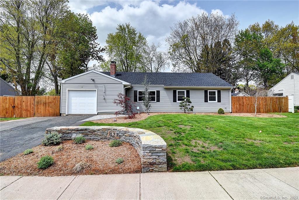 42 Elizabeth Drive Manchester CT 06042