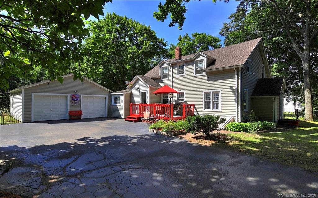 16 Beach Street North Haven CT 06473