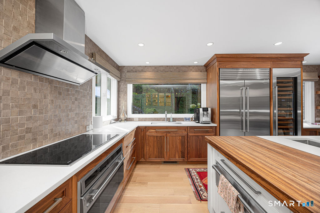 17 Greenbrier Road Westport CT 06880