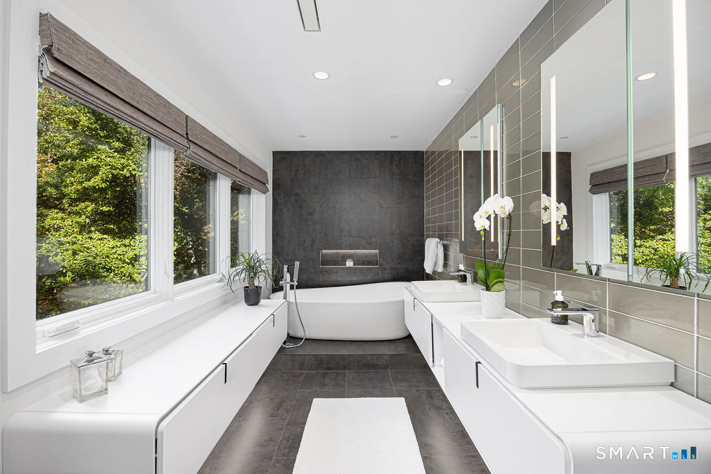 17 Greenbrier Road Westport CT 06880