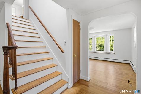 24 Amos Street Hamden CT 06518
