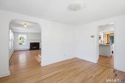 24 Amos Street Hamden CT 06518
